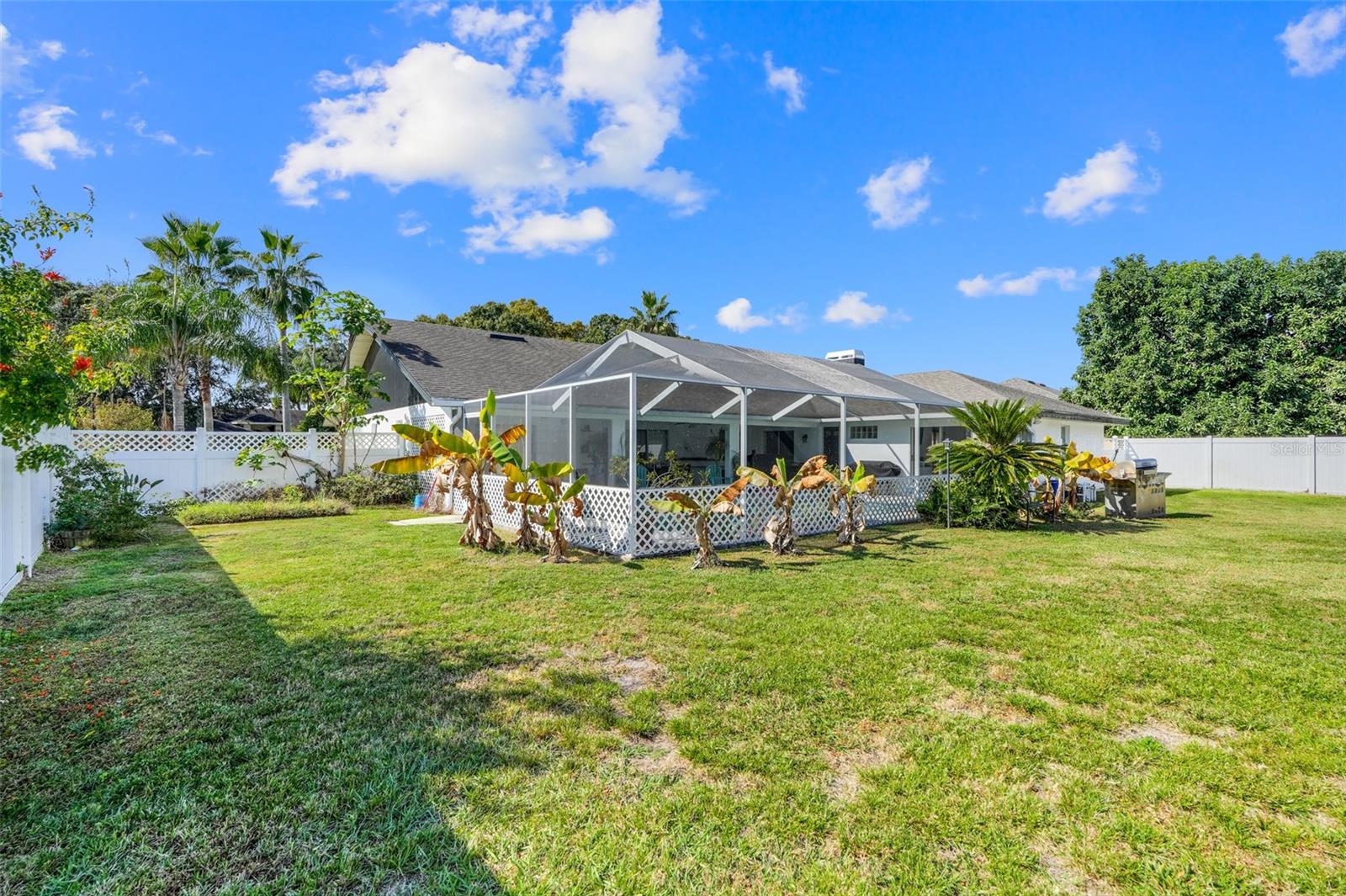 HAMPTON CHASE - Residential