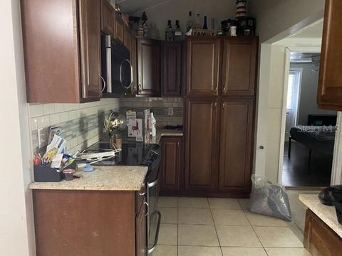 3512 16TH STREET E BRADENTON FL 34208