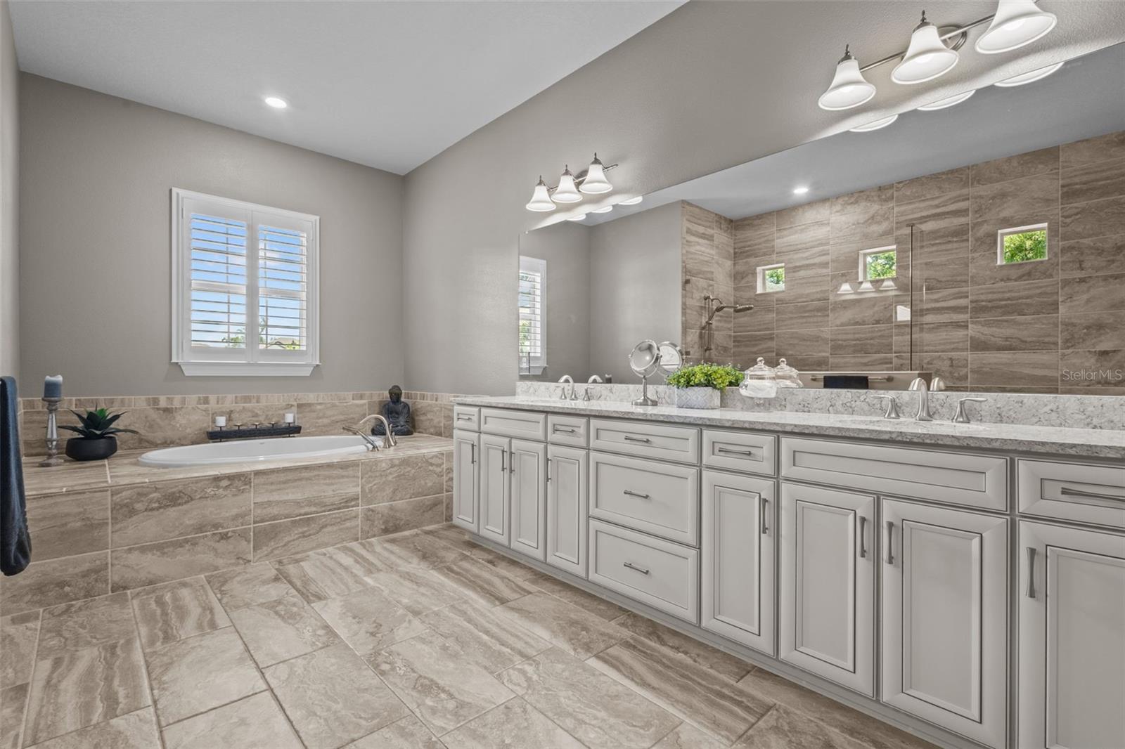 ENCLAVE AT PALM HARBOR - Residential