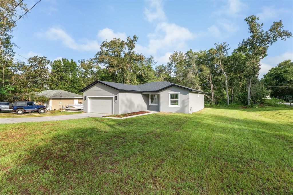 Photo of 1 Juniper Trail Run, Ocala, FL 34480 (MLS # OM711264)