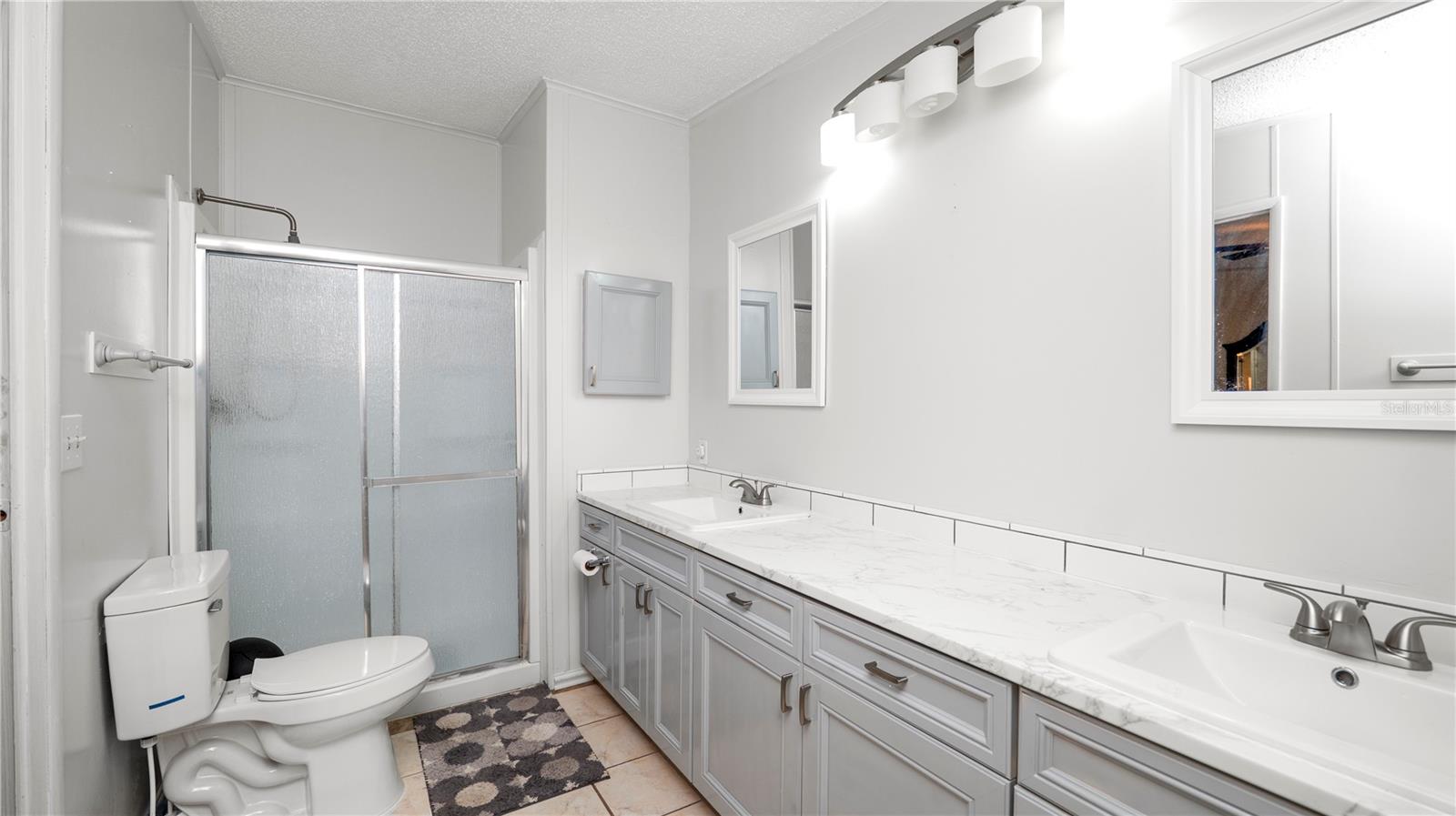 FOXWOOD LAKE ESTATES - Residential