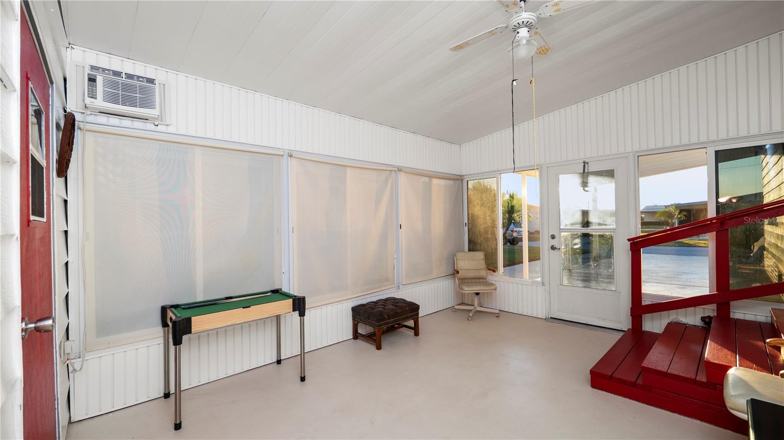 FOXWOOD LAKE ESTATES - Residential