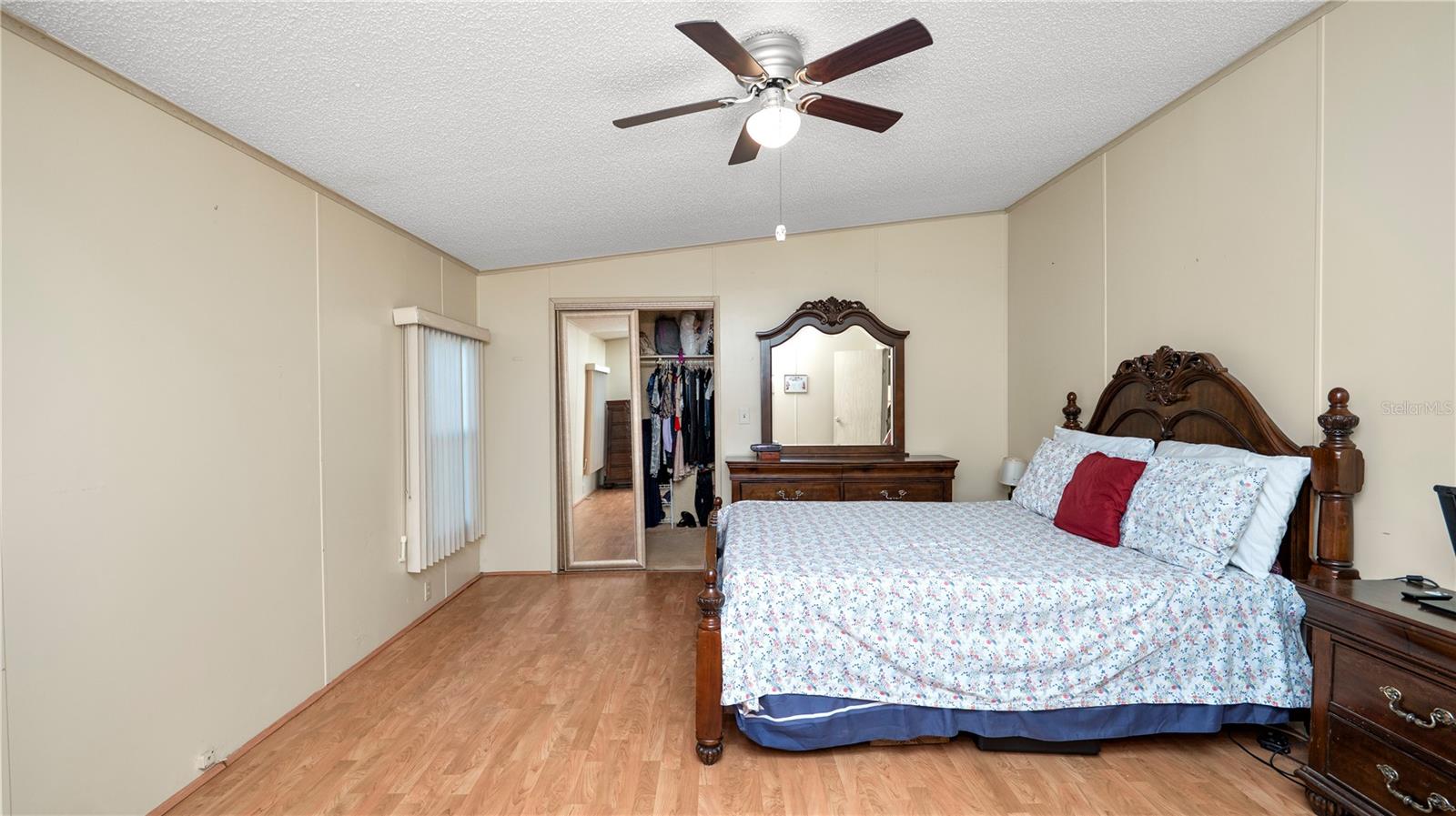 FOXWOOD LAKE ESTATES - Residential