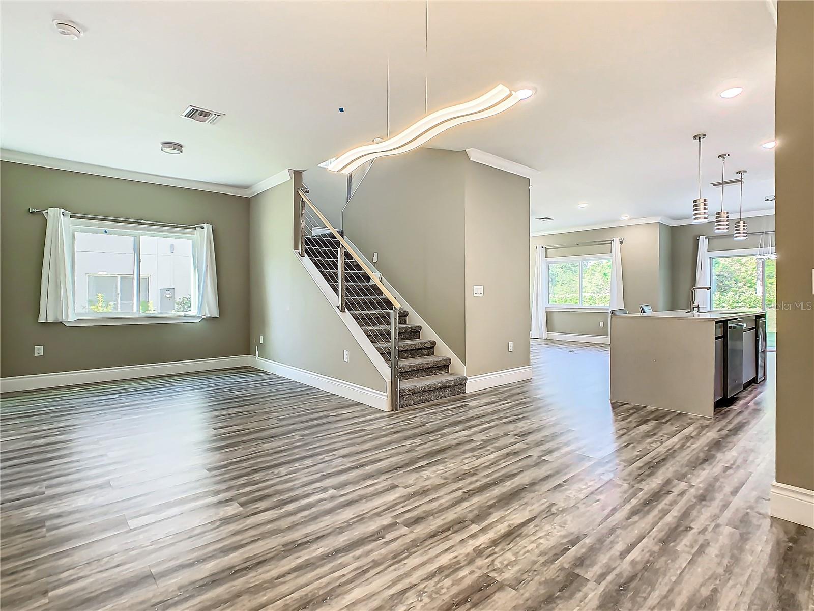 2000 GREENBRIAR TERRACE