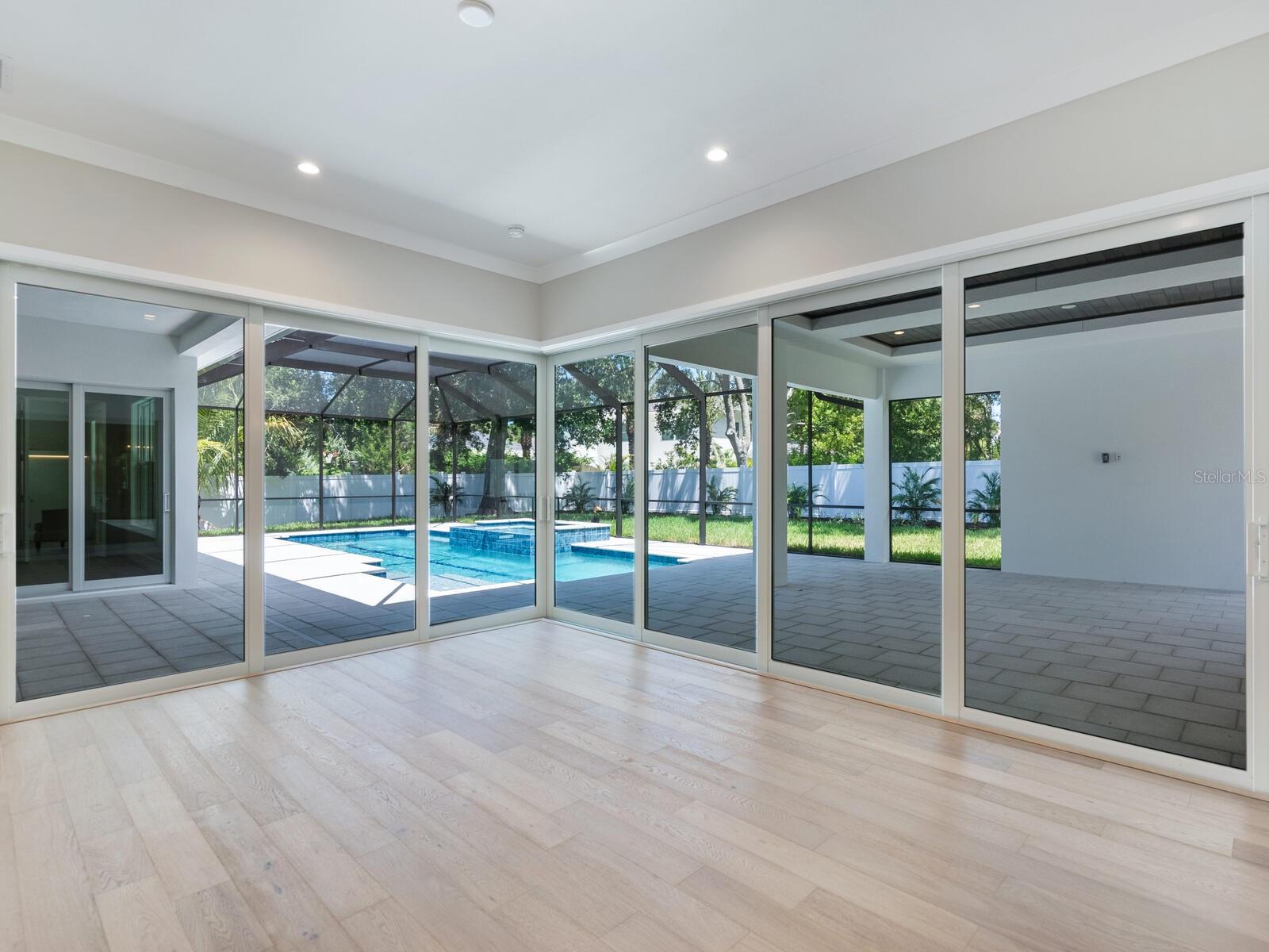 OYSTER BAY ESTATES - Residential