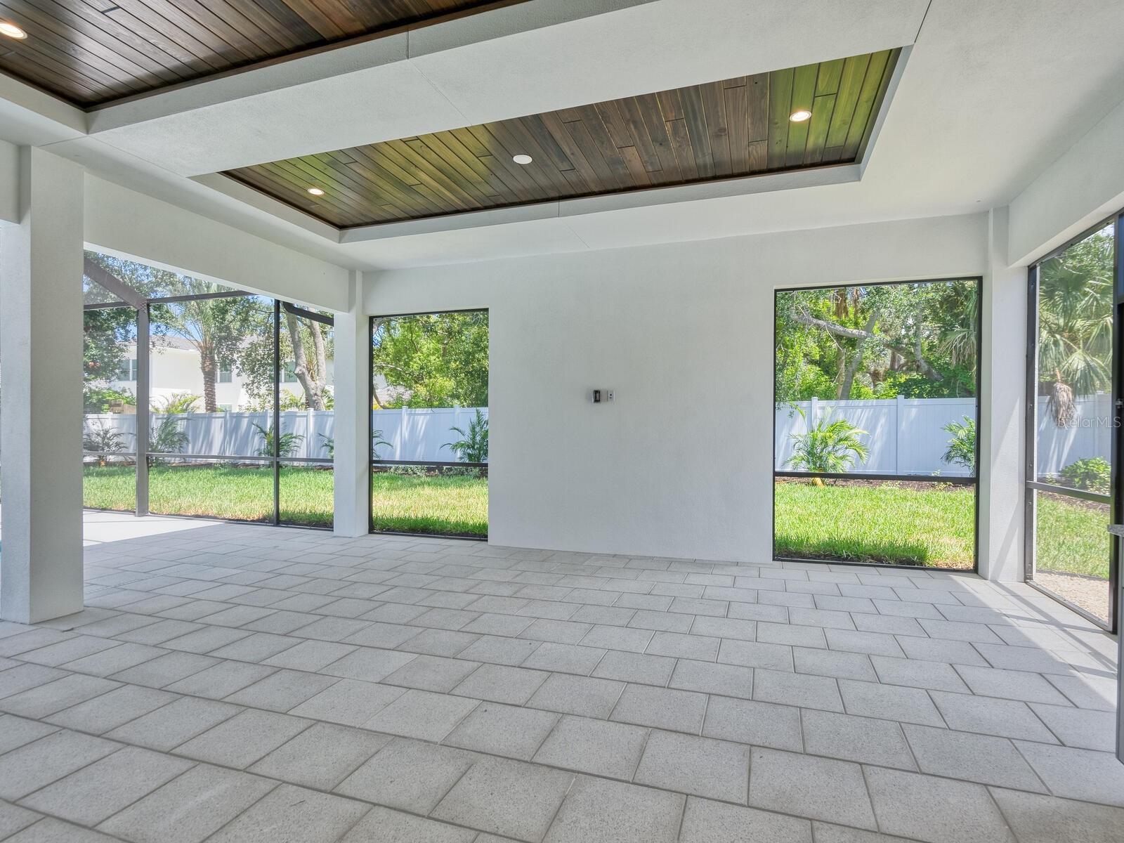 OYSTER BAY ESTATES - Residential