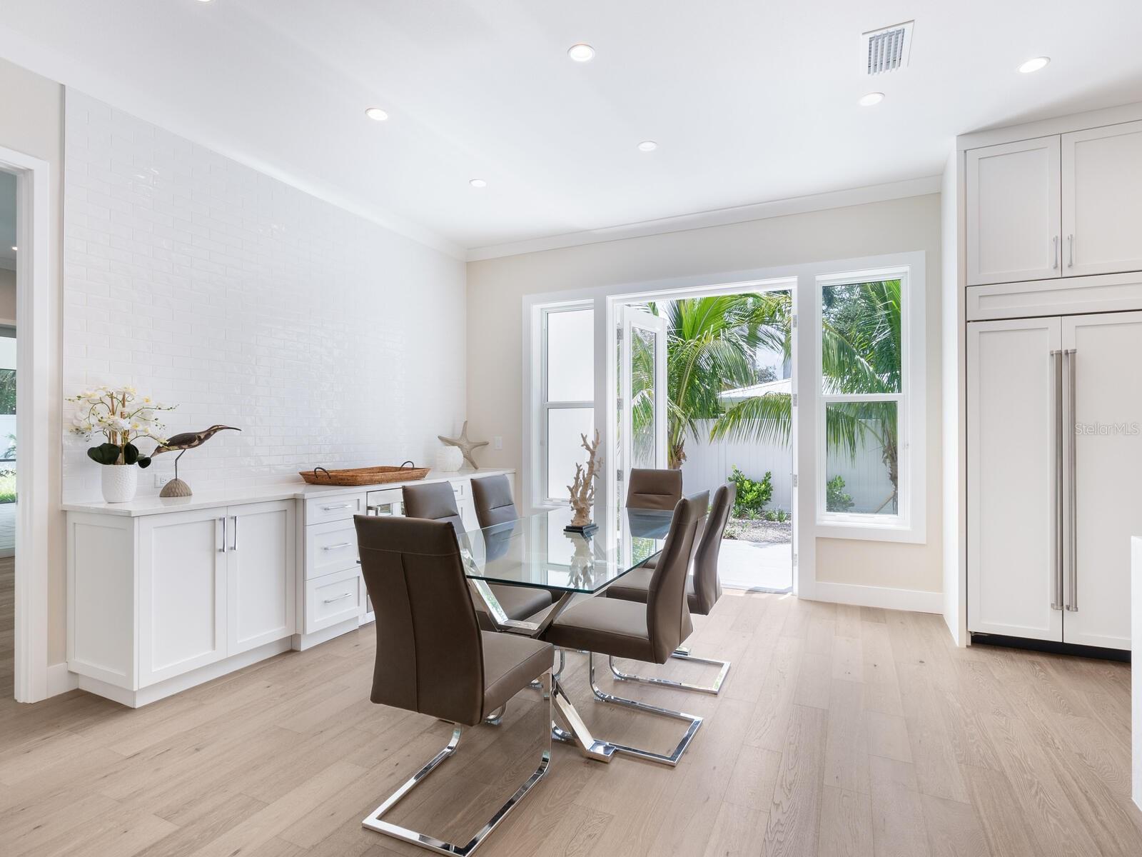 OYSTER BAY ESTATES - Residential