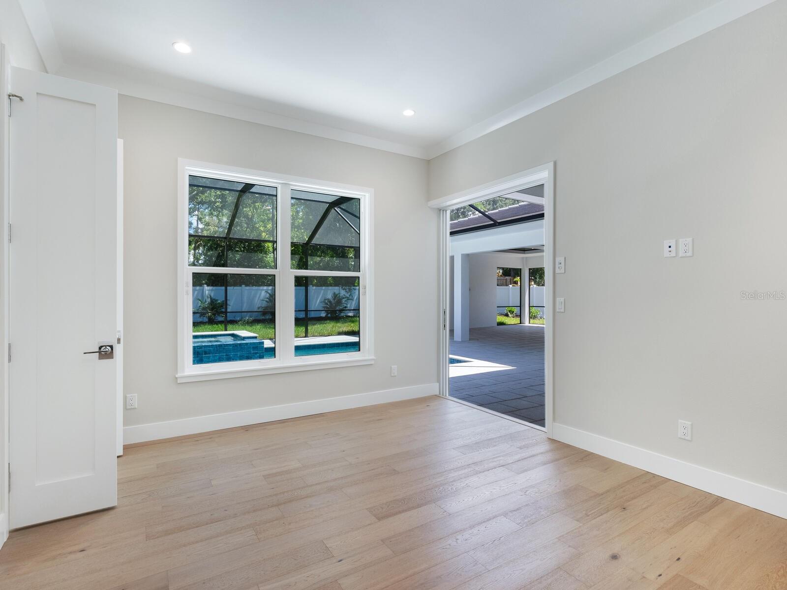 OYSTER BAY ESTATES - Residential