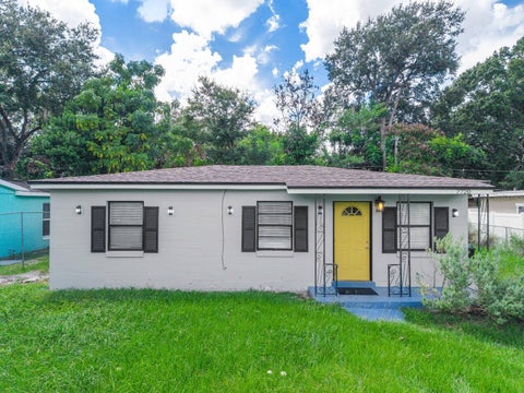 Photo of 7720 Ravenna Avenue, Orlando, FL 32819 (MLS # O6439674)