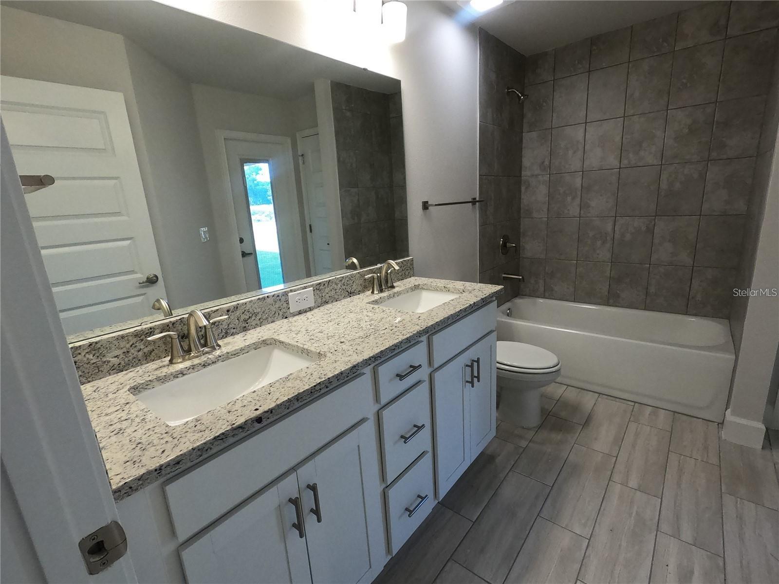 HILL COUNTRY ESTATES - Residential