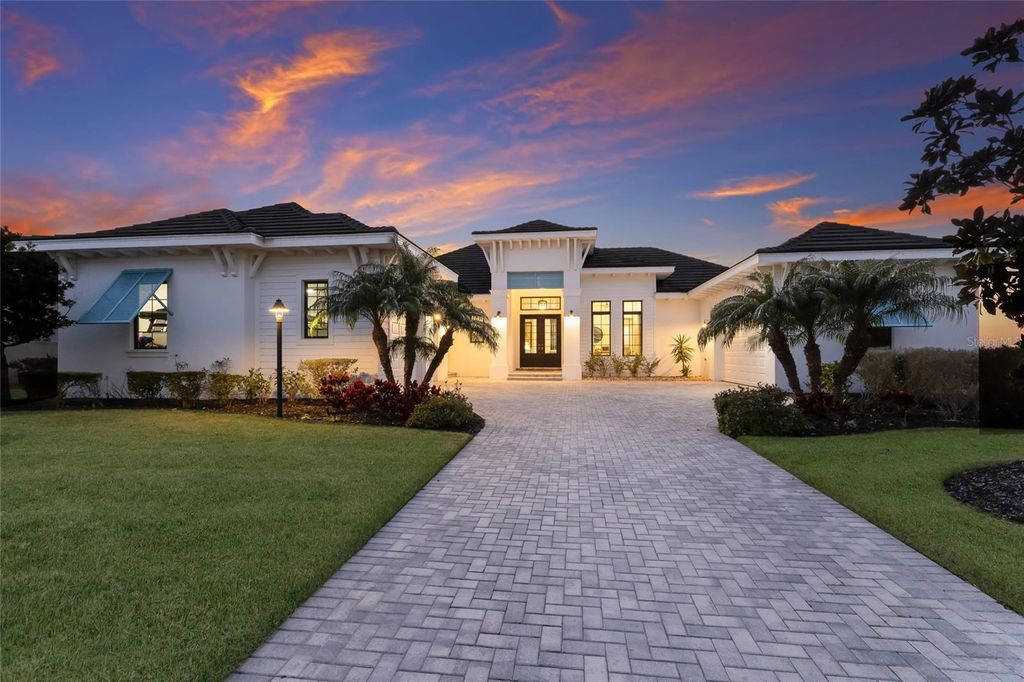 Photo of 1617 Channelside Place, Parrish, FL 34219 (MLS # A4682404)