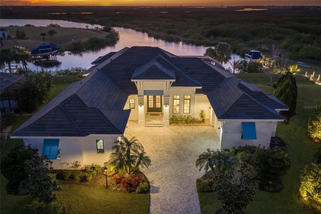 Photo of 1617 Channelside Place, Parrish, FL 34219 (MLS # A4682404)