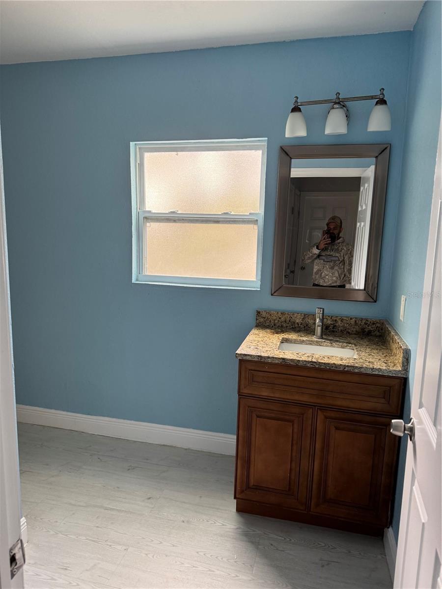 S 150FT OF N 525FT OF E 100FT OF W 830FT OF SW 1/4 - Residential Income