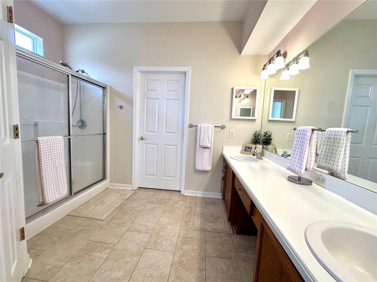 GROVES PH III - Residential