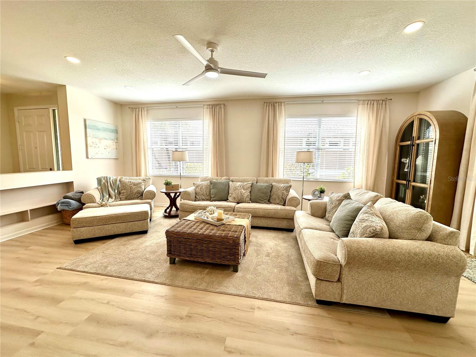 GROVES PH III - Residential