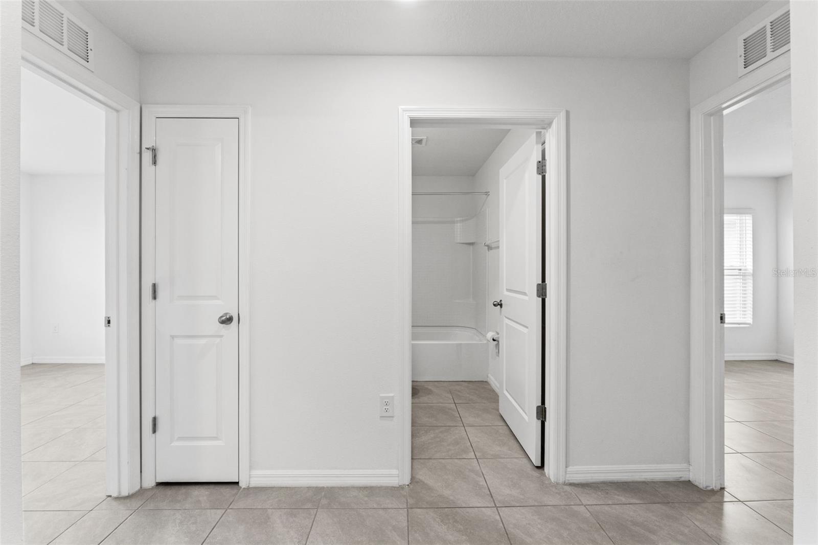 WATERFORD PHASE 1 - Residential Lease