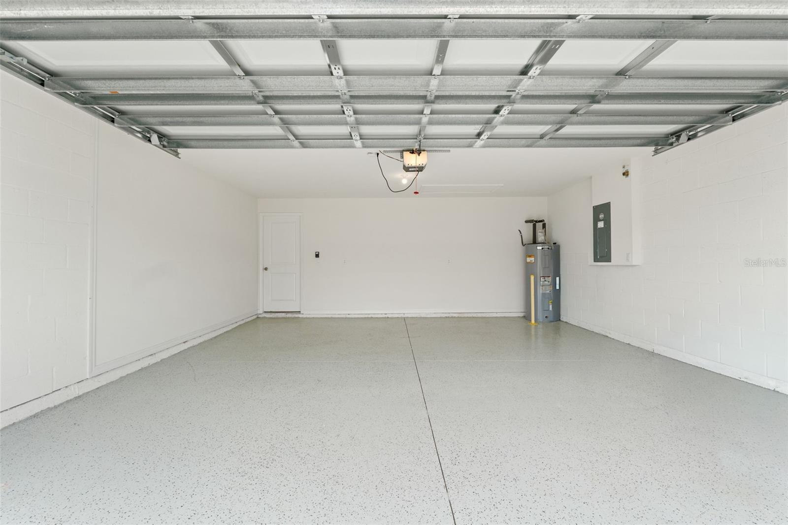 WATERFORD PHASE 1 - Residential Lease