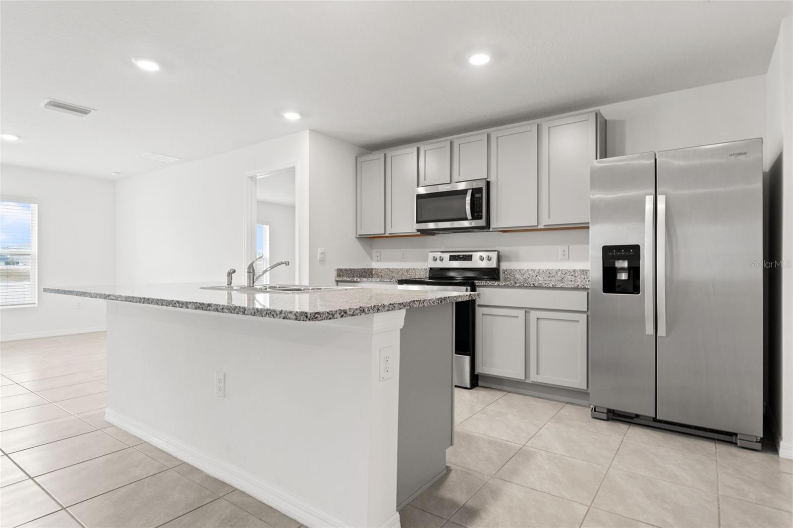 WATERFORD PHASE 1 - Residential Lease