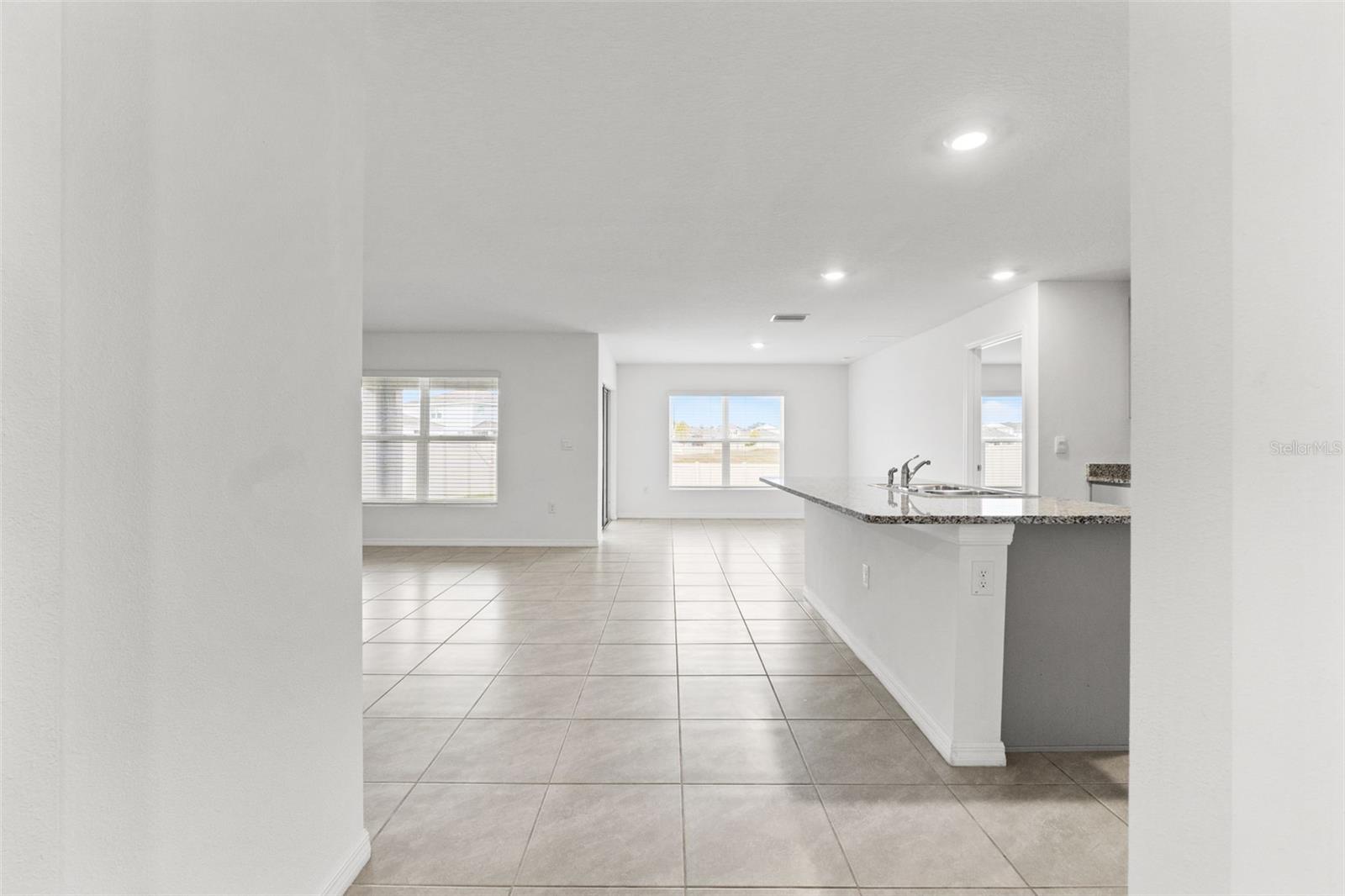 WATERFORD PHASE 1 - Residential Lease