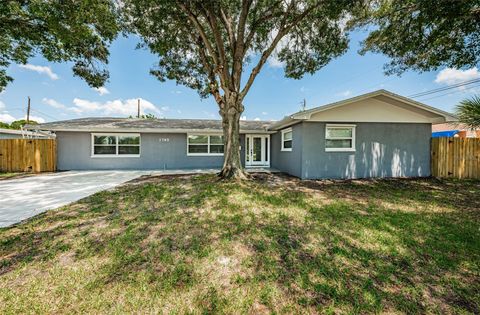 Featured picture for the property U8211155
