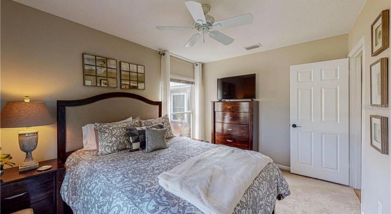 VENETIAN SHORES UNIT 1A - Residential Lease