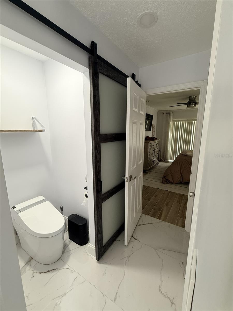 VENETIAN SHORES UNIT 1A - Residential Lease