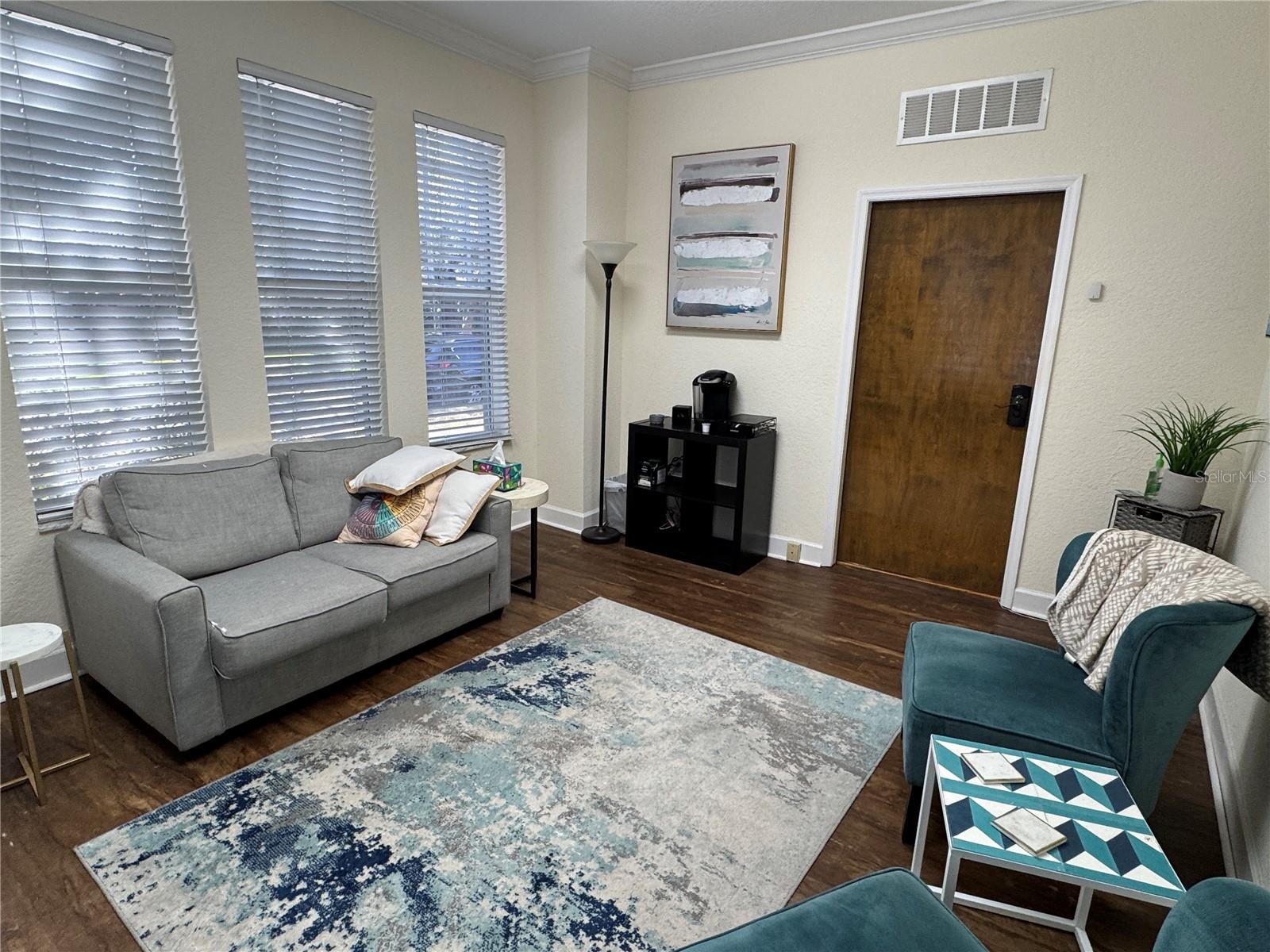 PACKWOOD - Commercial Lease