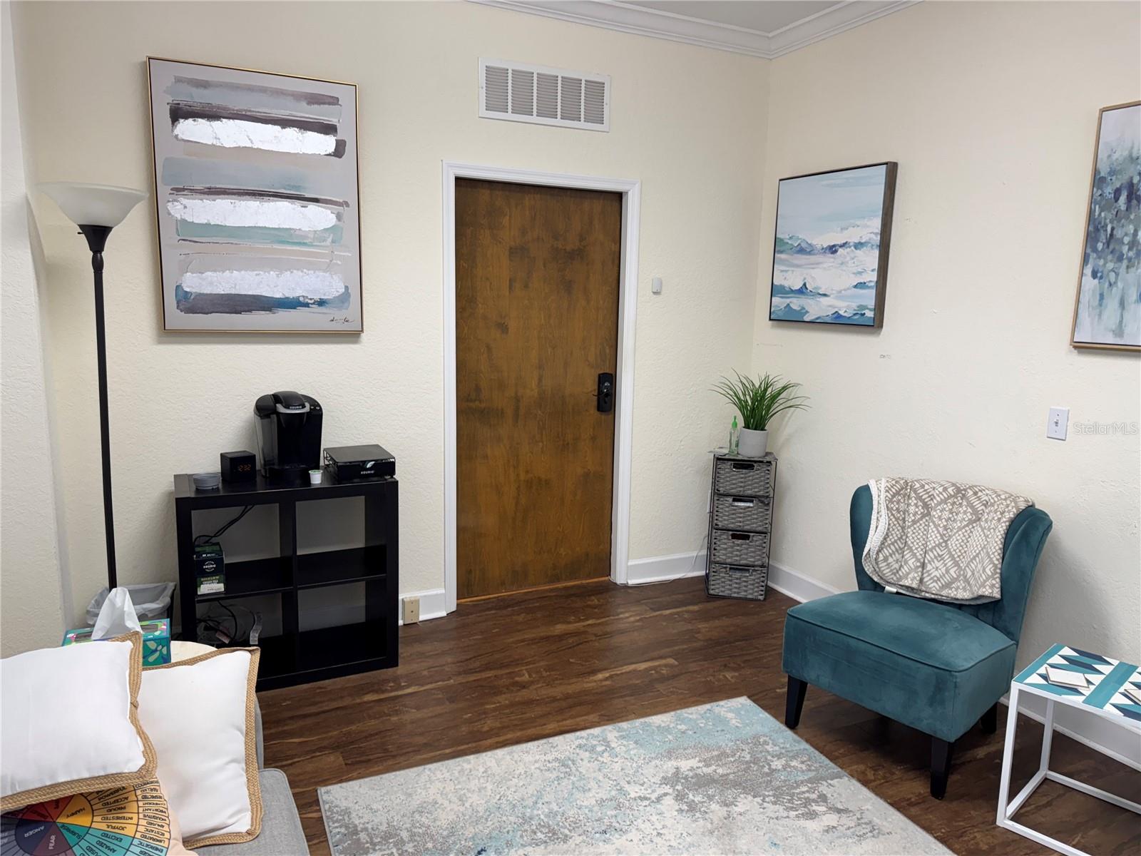 PACKWOOD - Commercial Lease