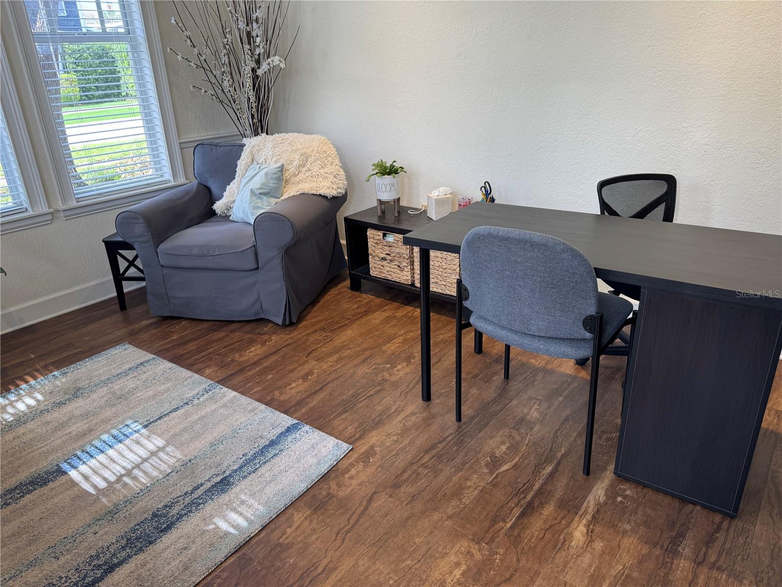 PACKWOOD - Commercial Lease