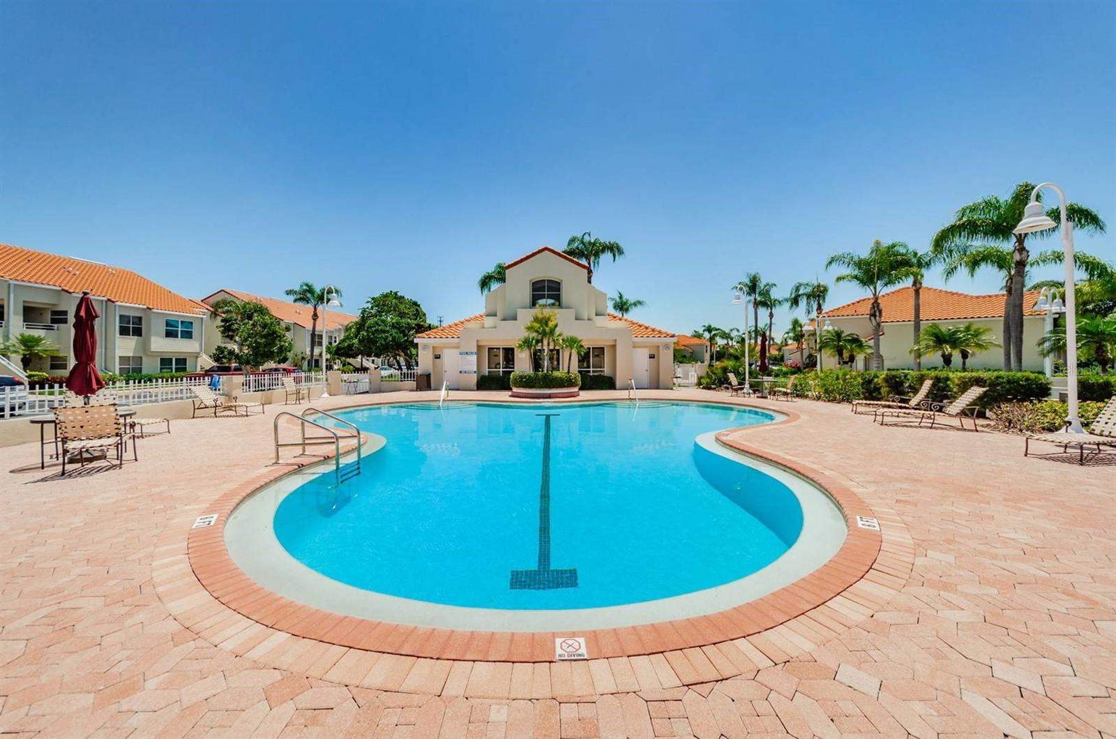 VISTA VERDE NORTH CONDO - Residential Lease