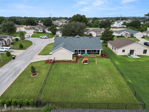 A home in LAKELAND