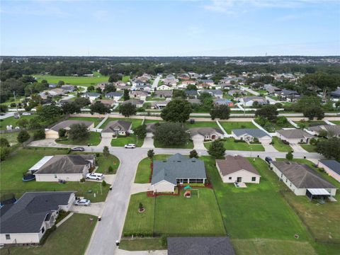 A home in LAKELAND