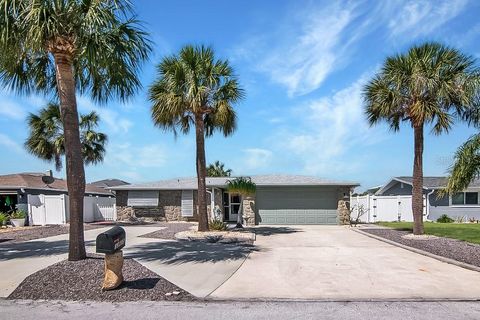 Photo of 13615 Stacey Drive, Hudson, FL 34667 (MLS # W7880611)