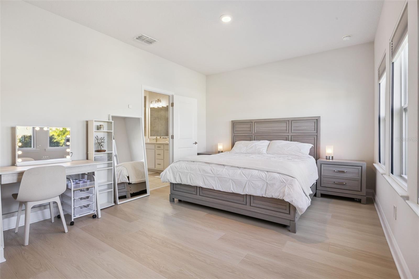 JOHNS LAKE LNDG PH 6 - Residential