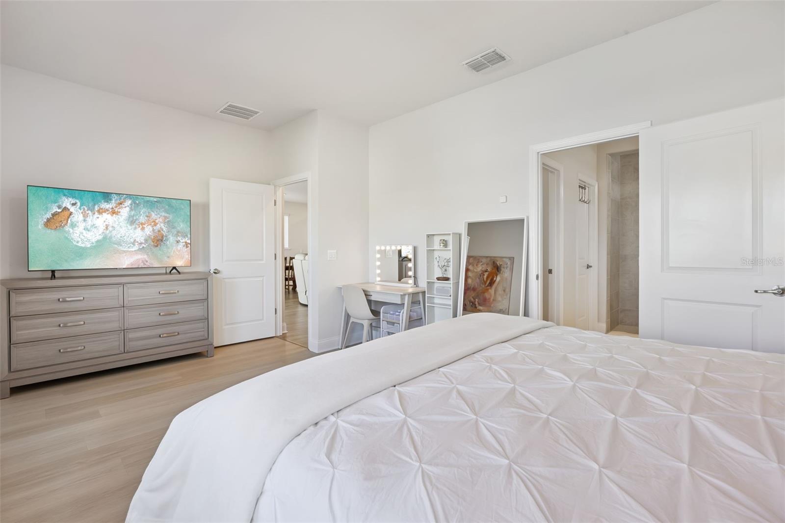 JOHNS LAKE LNDG PH 6 - Residential