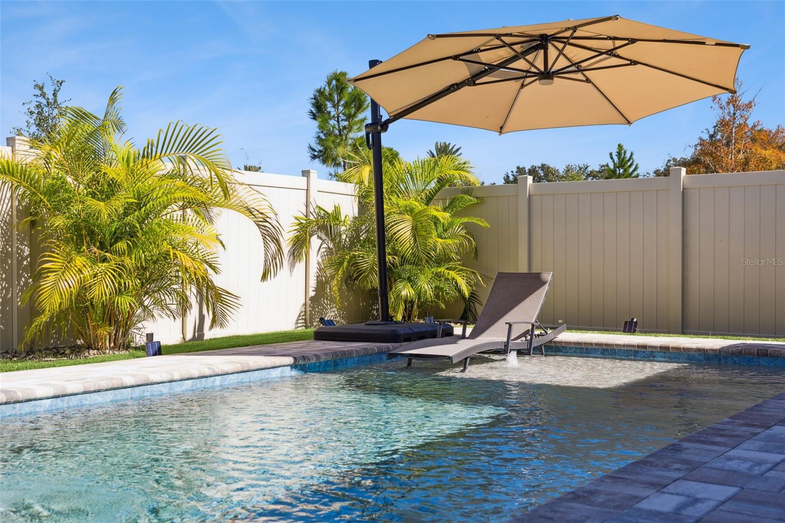 JOHNS LAKE LNDG PH 6 - Residential