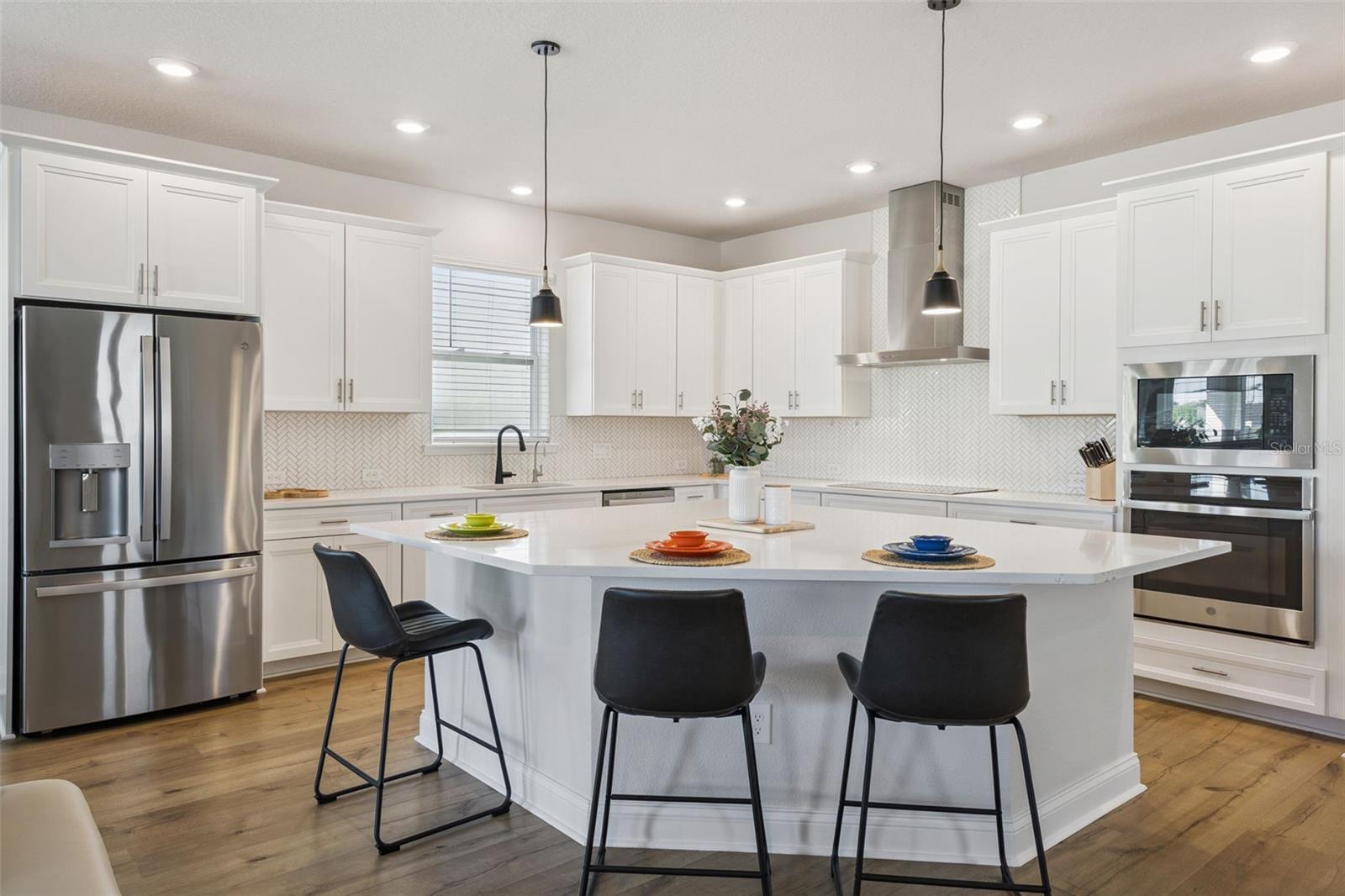 JOHNS LAKE LNDG PH 6 - Residential