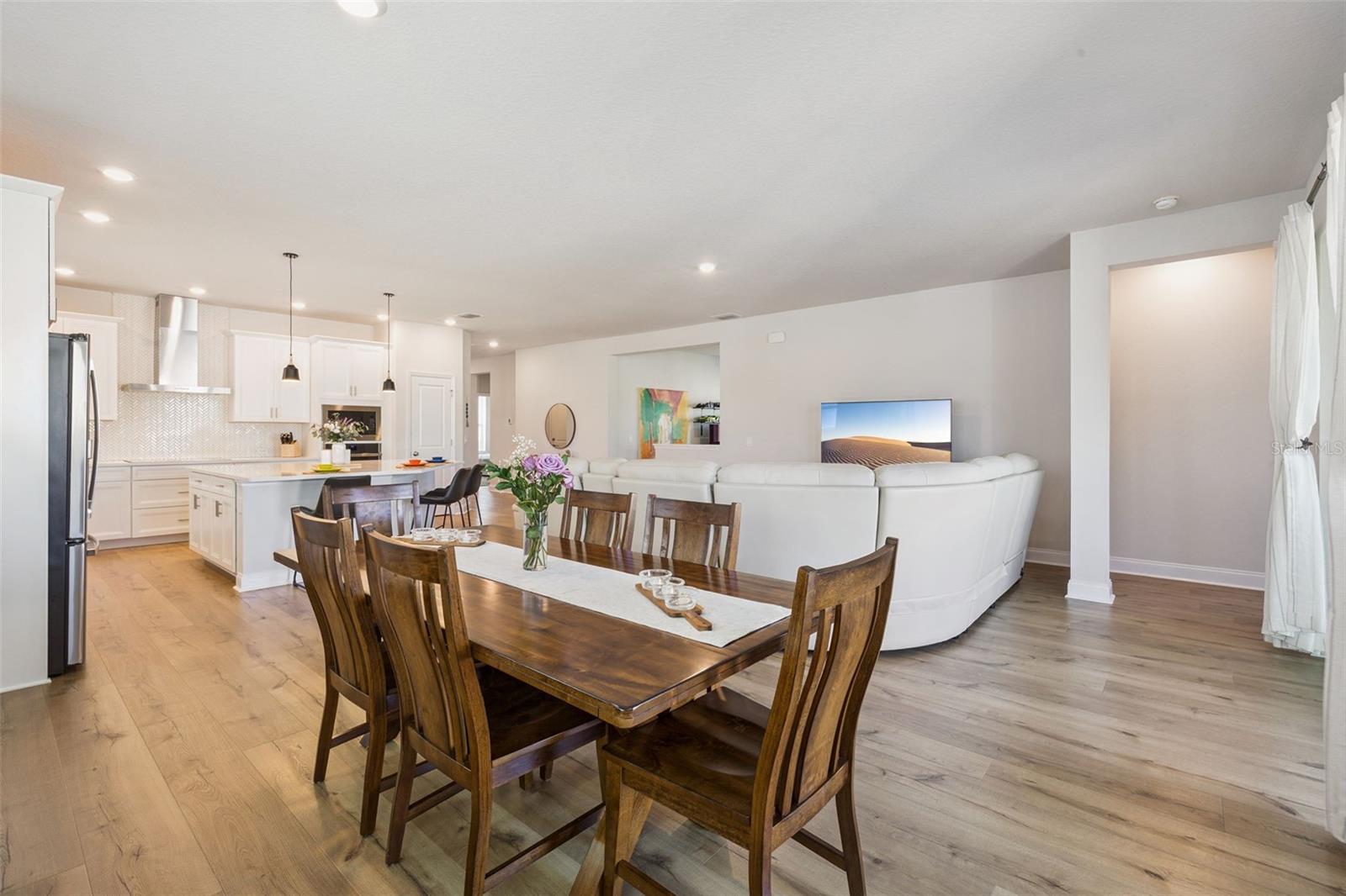 JOHNS LAKE LNDG PH 6 - Residential