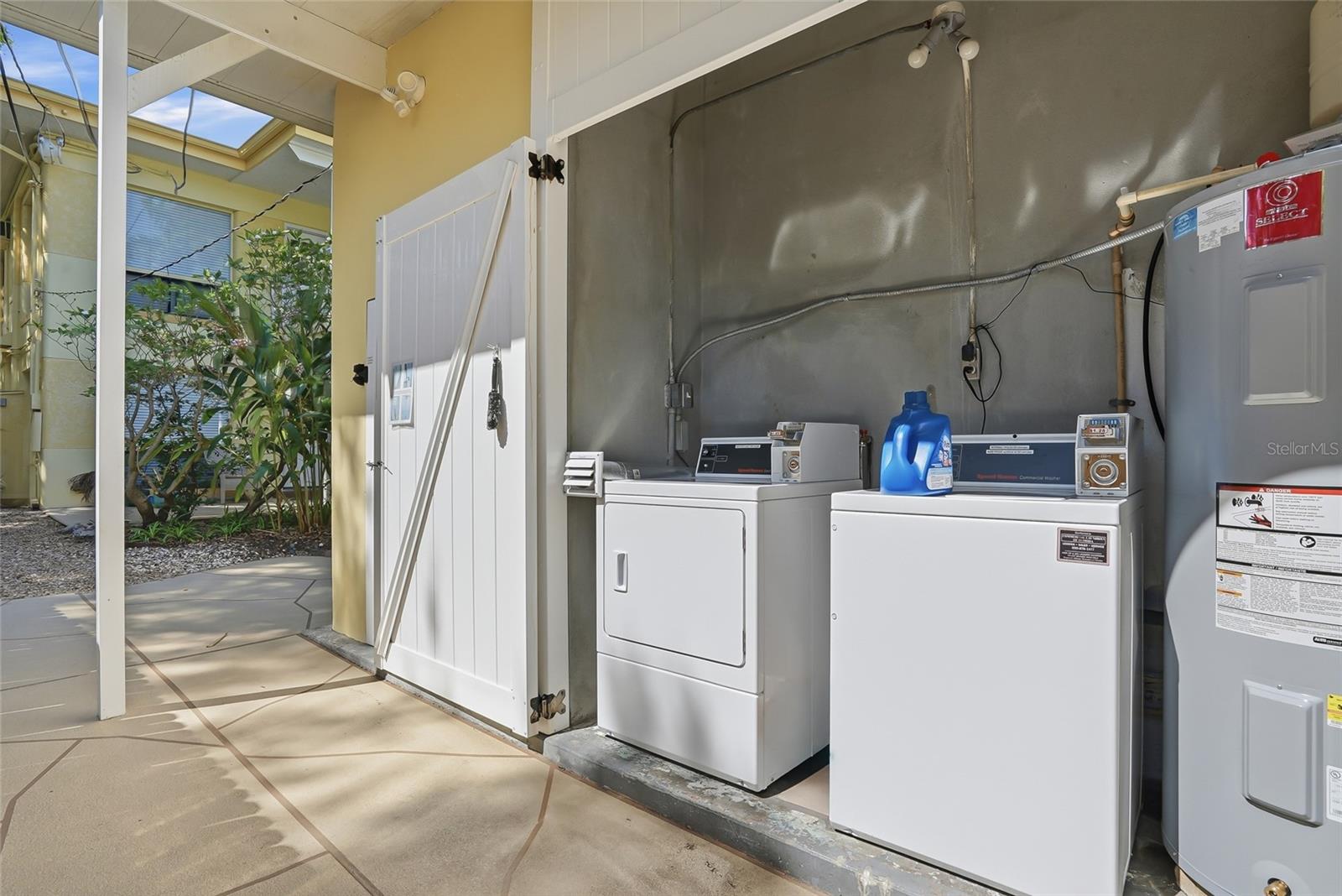 PAN AMERICAN CONDO - Residential