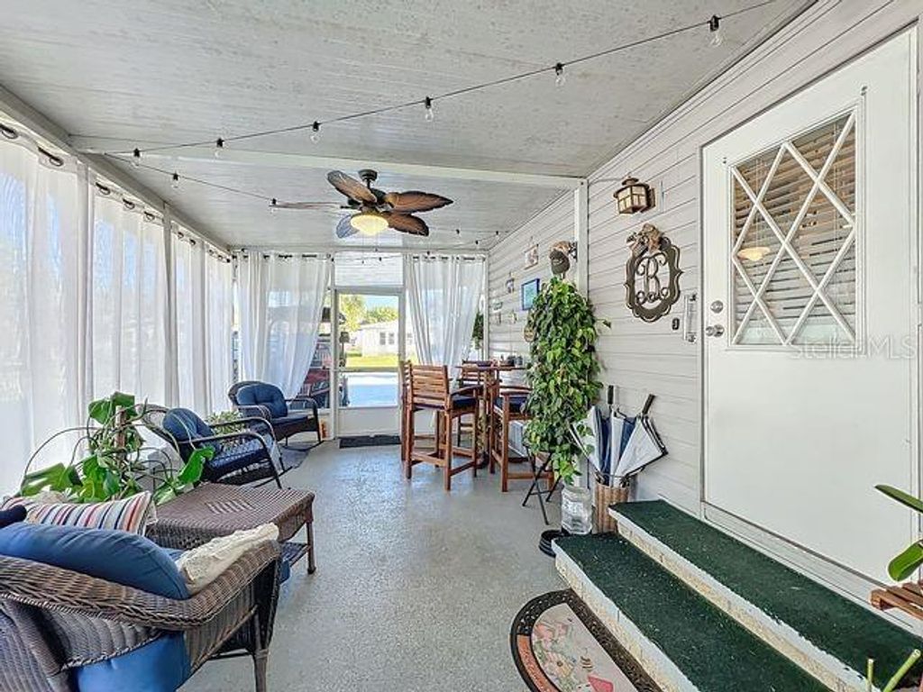 Photo of 1359 Windsor Street, Tavares, FL 32778 (MLS # G5103834)