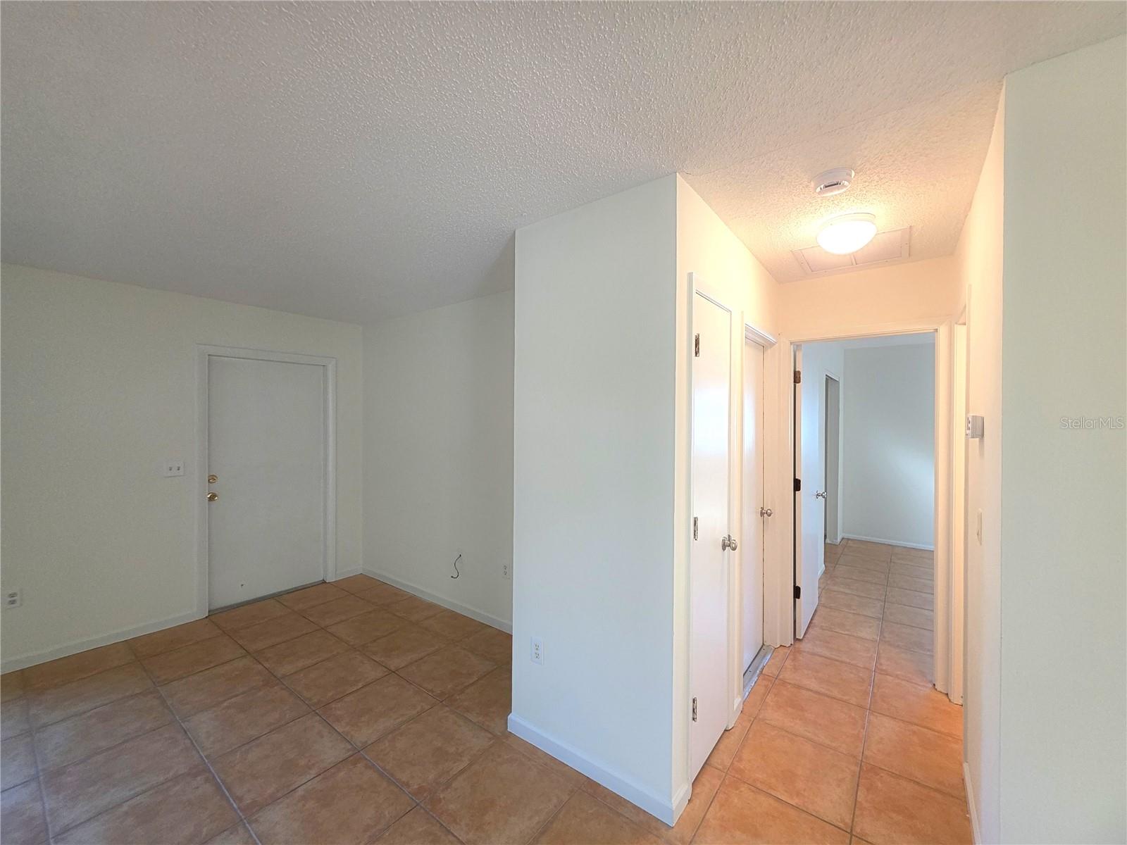 SOUTH VENICE - Residential Lease