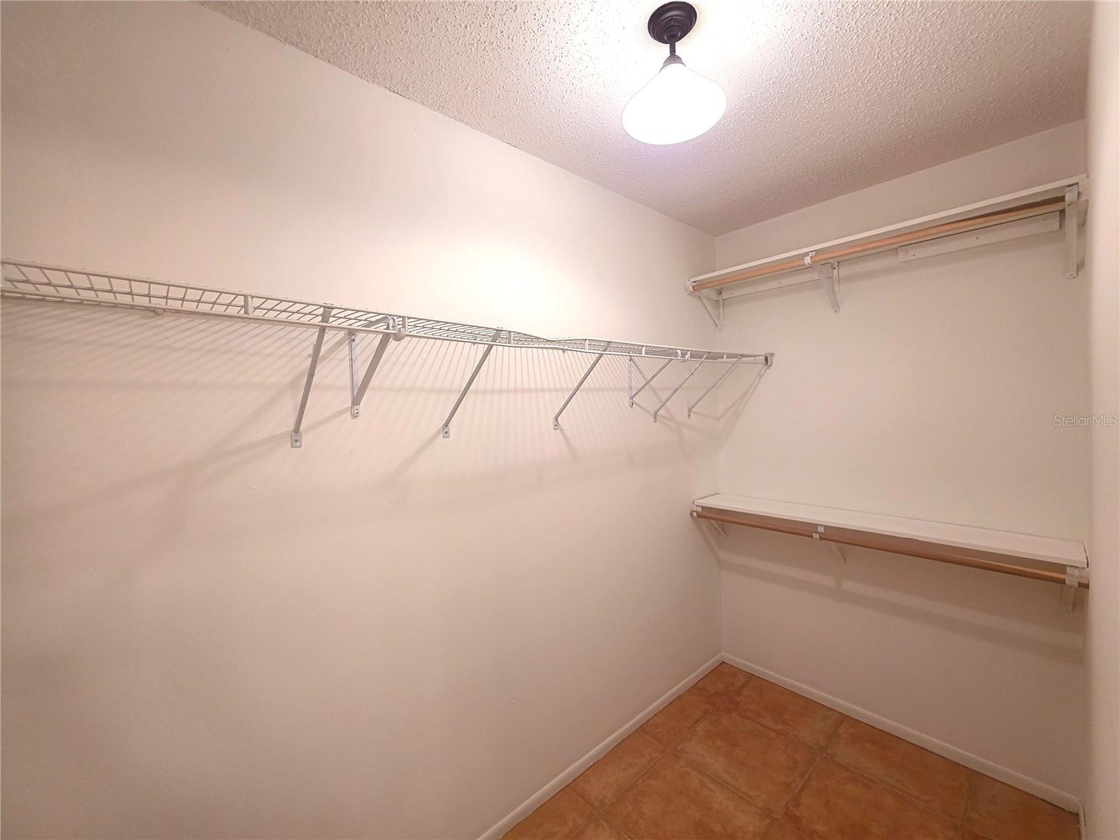 SOUTH VENICE - Residential Lease