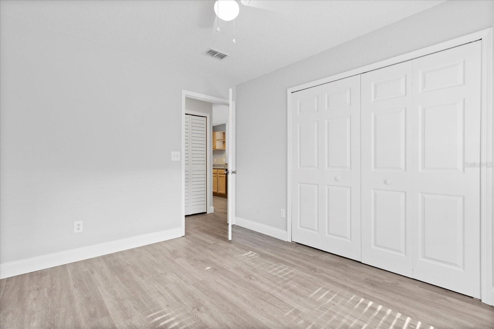 SANDLAKE PRIVATE RESIDENCES - Residential