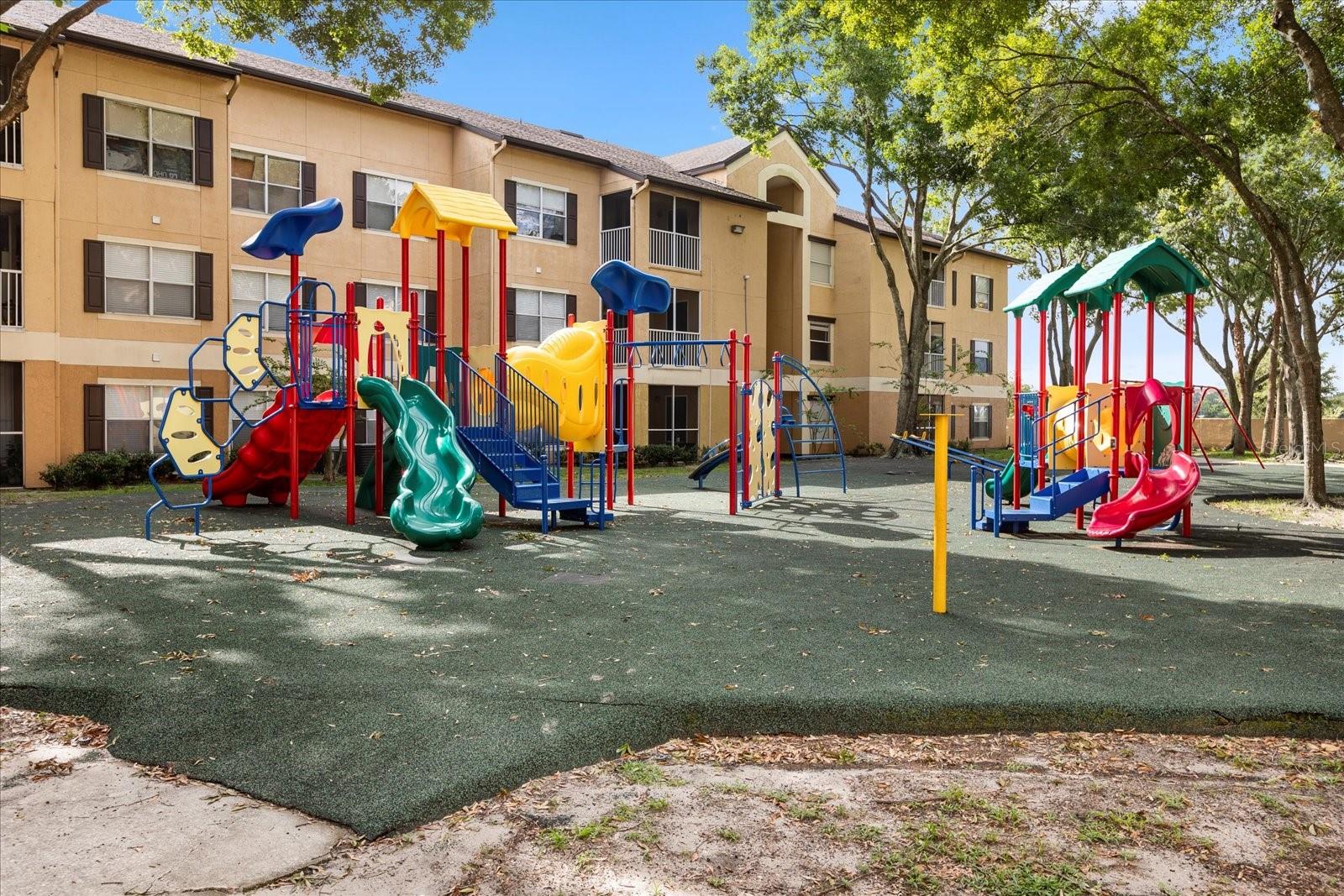 SANDLAKE PRIVATE RESIDENCES - Residential