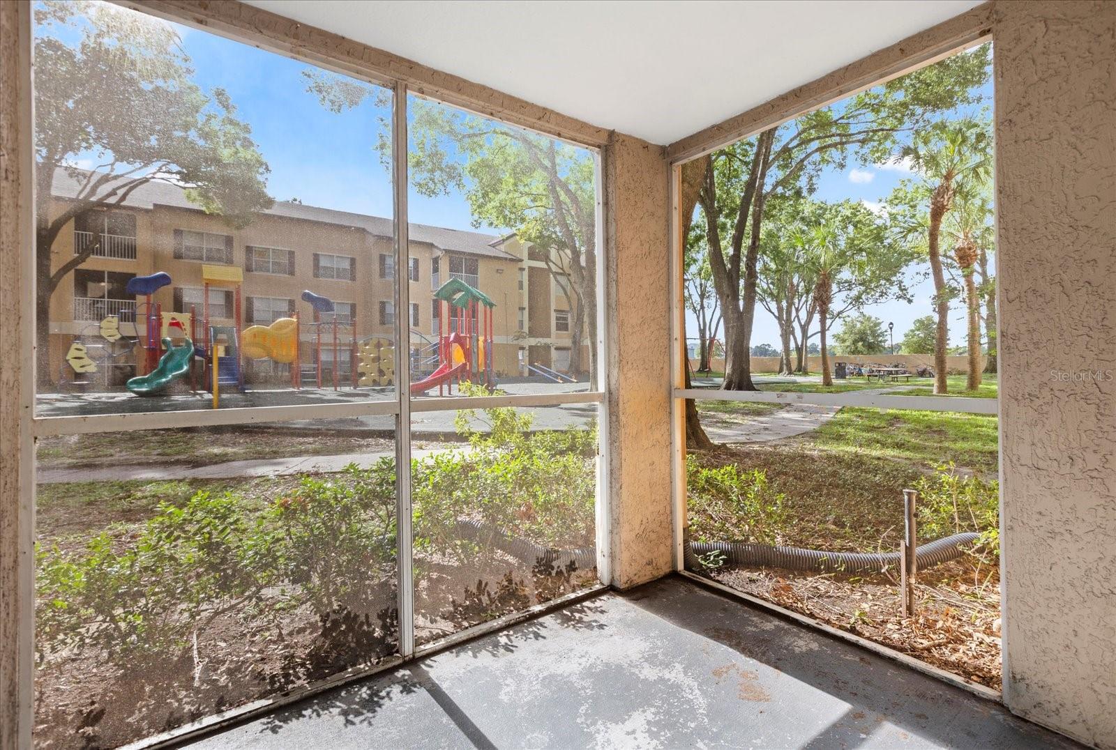 SANDLAKE PRIVATE RESIDENCES - Residential