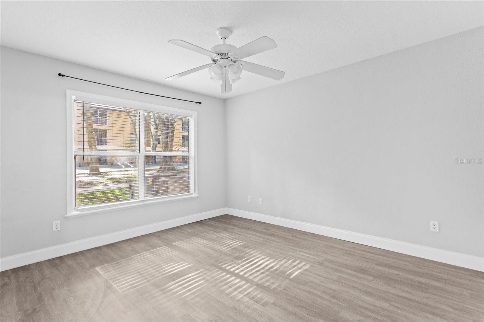 SANDLAKE PRIVATE RESIDENCES - Residential