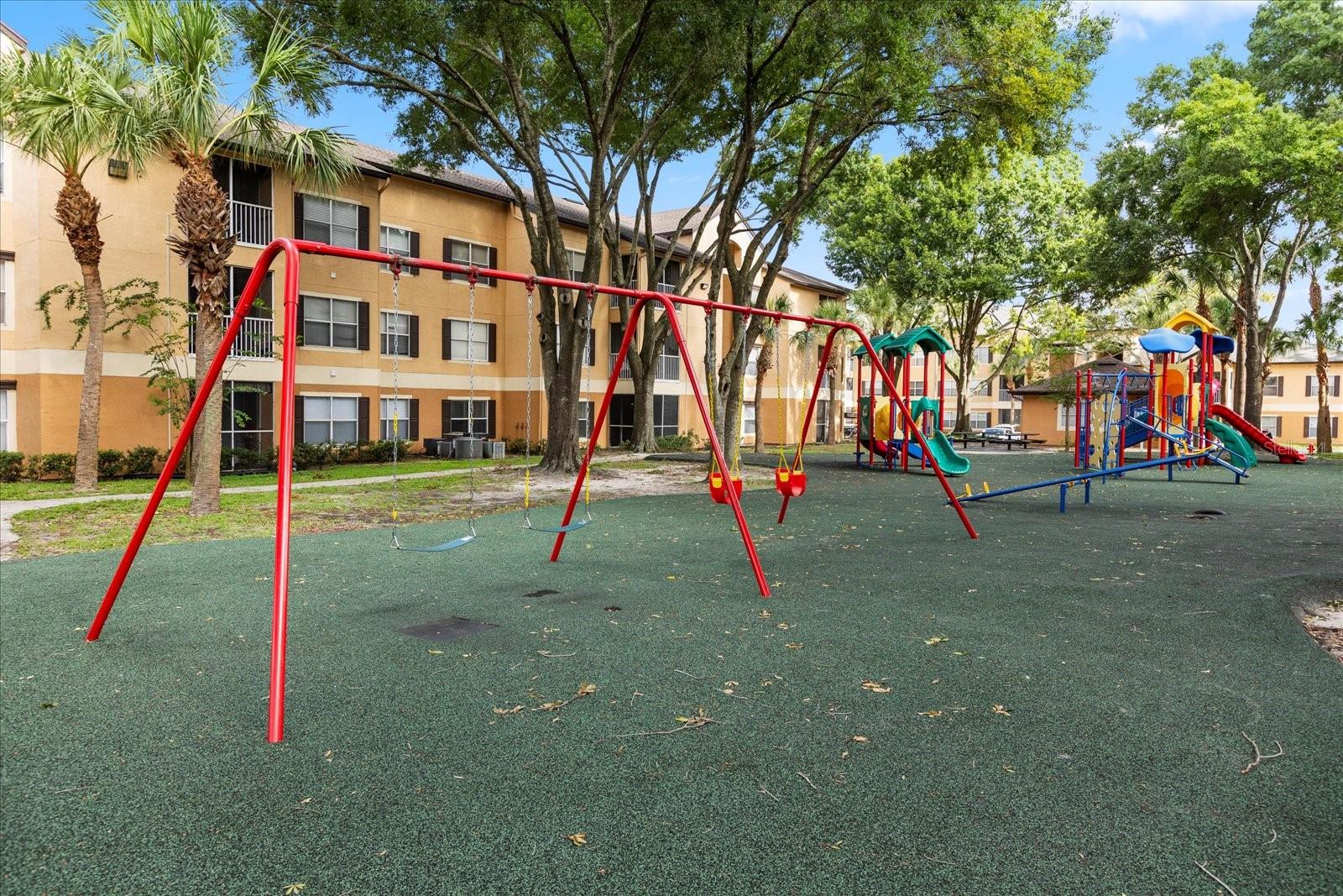 SANDLAKE PRIVATE RESIDENCES - Residential