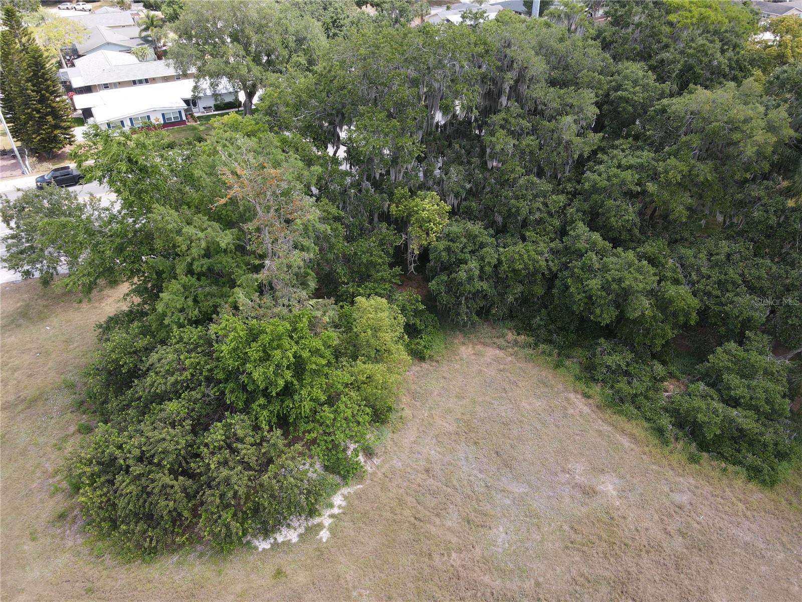 MCINTIRE ESTATES - Land