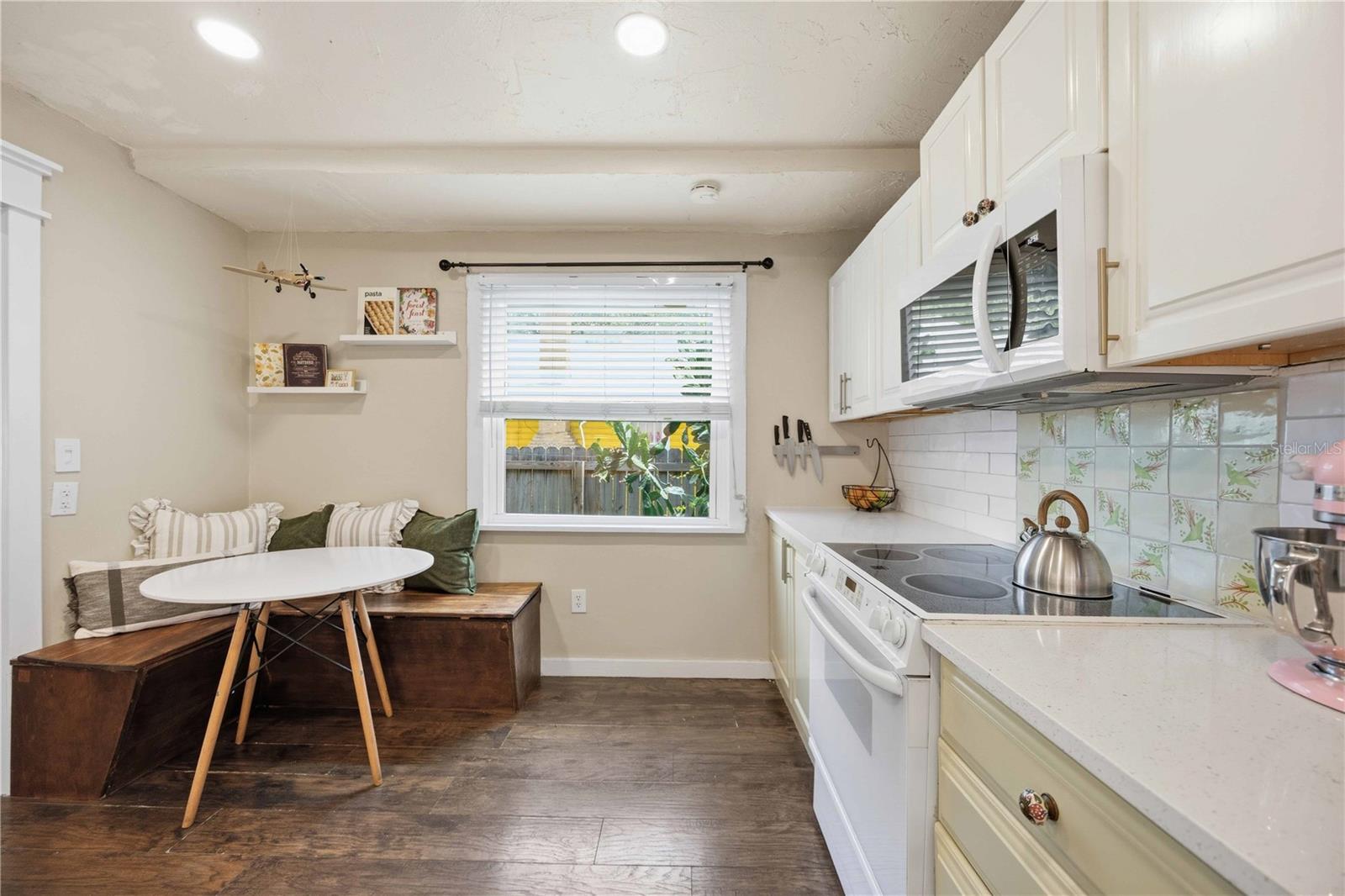 EMMA HARRIS - Residential