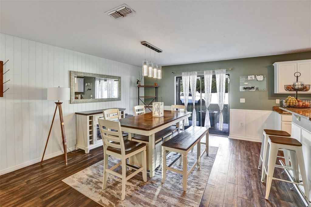 Photo of 35729 Rose Moss Avenue, Leesburg, FL 34788 (MLS # G5105076)